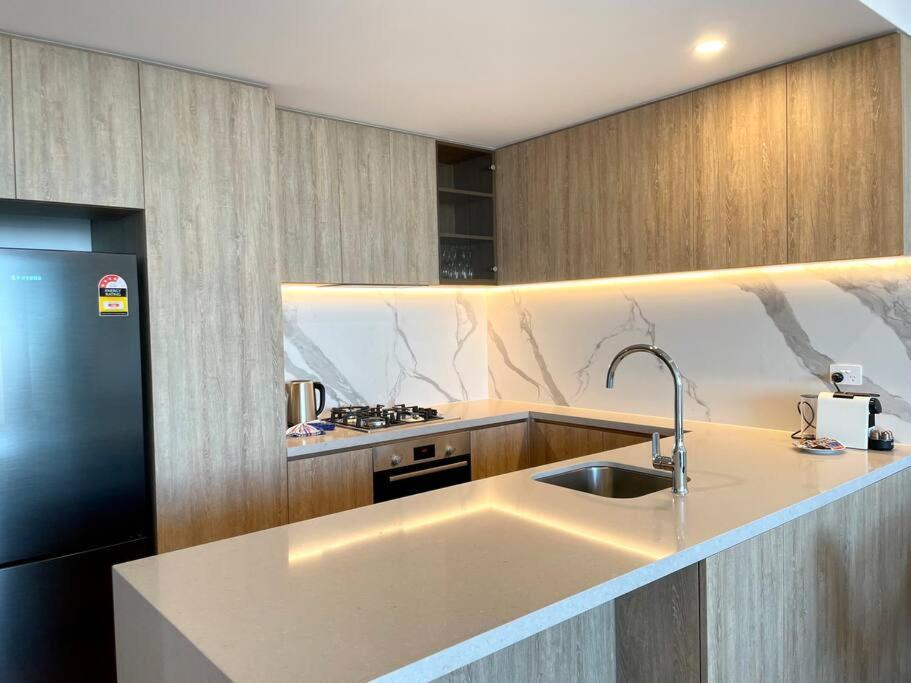 Apartament Stunning Oceanview 2Br In The Heart Of Broadbeach 44F Gold Coast Zewnętrze zdjęcie