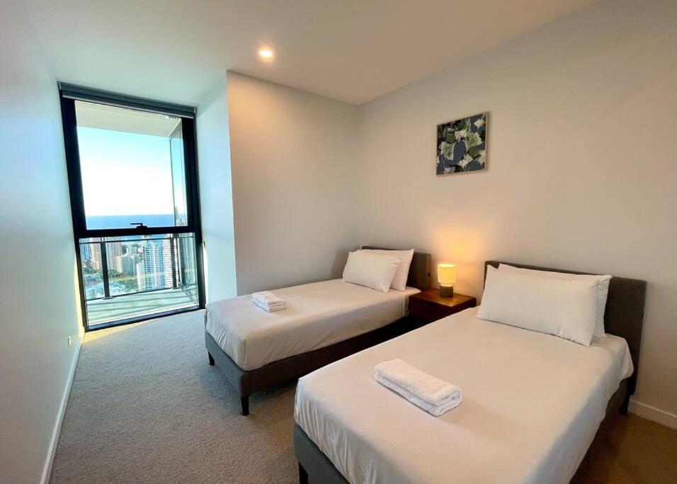 Apartament Stunning Oceanview 2Br In The Heart Of Broadbeach 44F Gold Coast Zewnętrze zdjęcie