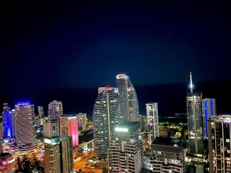 Apartament Stunning Oceanview 2Br In The Heart Of Broadbeach 44F Gold Coast Zewnętrze zdjęcie